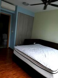 Esparina Residences (D19), Condominium #549607331